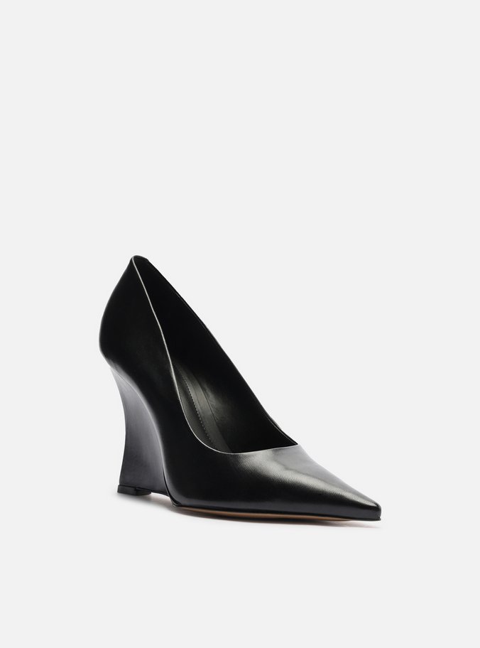 Scarpin Preto Couro Salto Alto Anabela