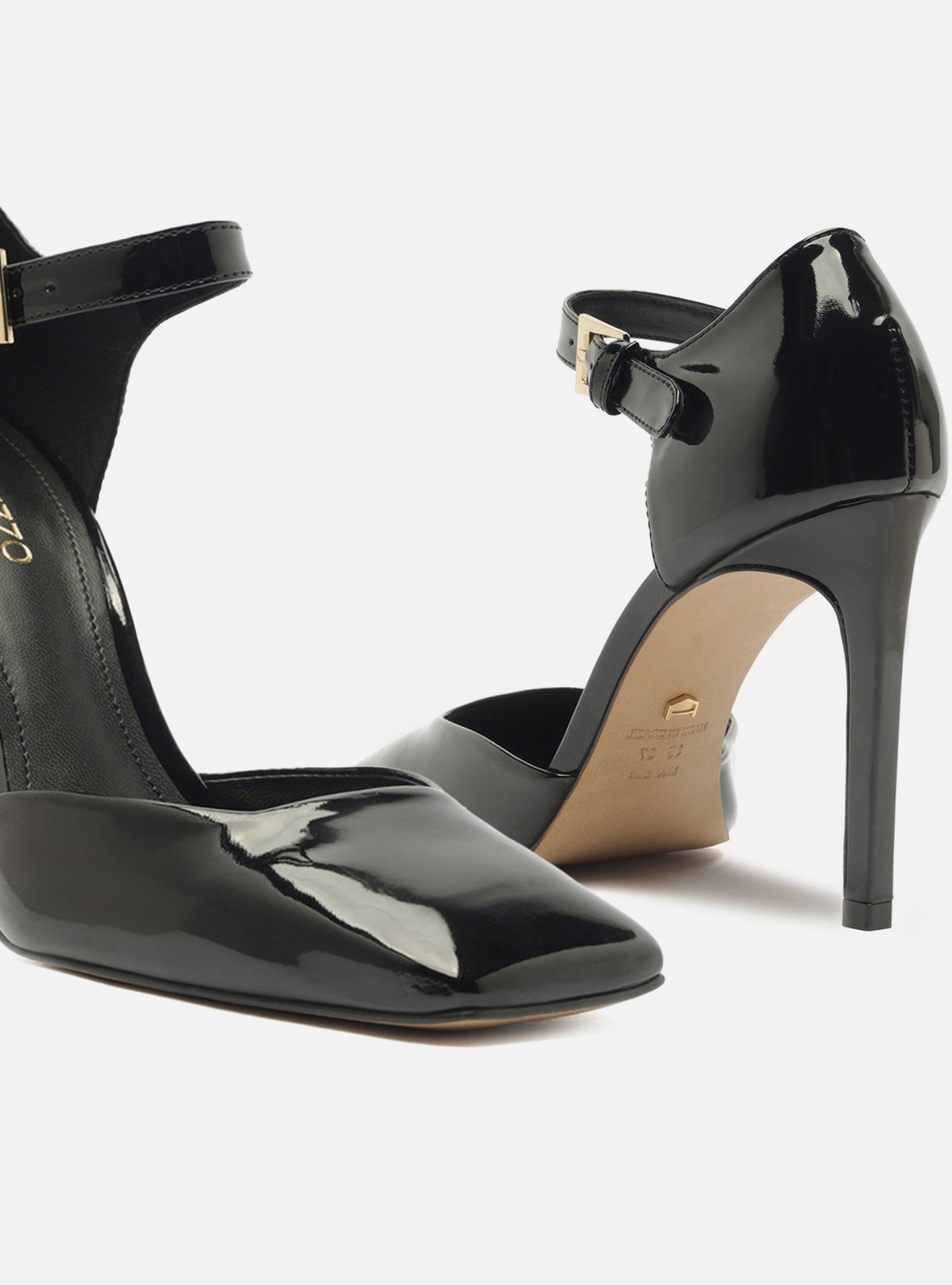 Scarpin Preto Verniz Salto Alto Bico Quadrado — foto 4