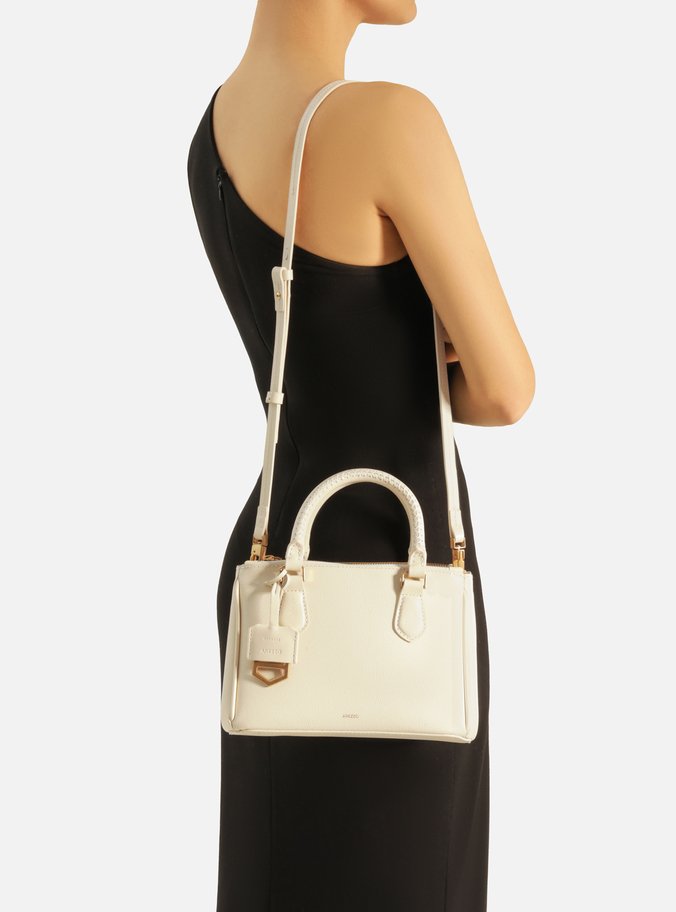 Tote Off-White Couro Média Bag Charm Metal