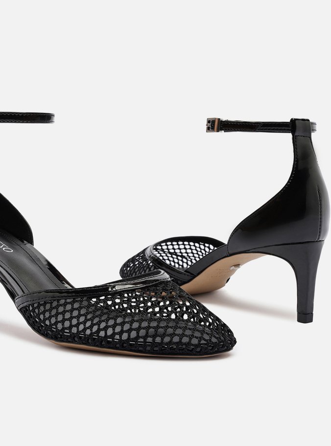 Scarpin Preto Salto Baixo Fino Aberto Tela