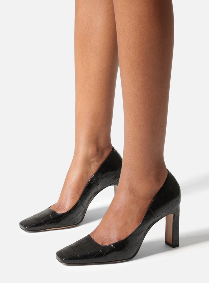 Scarpin Preto Croco Salto Bloco