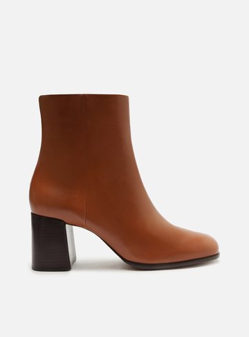Bota Marrom Couro Cano Curto Salto Médio Lisa