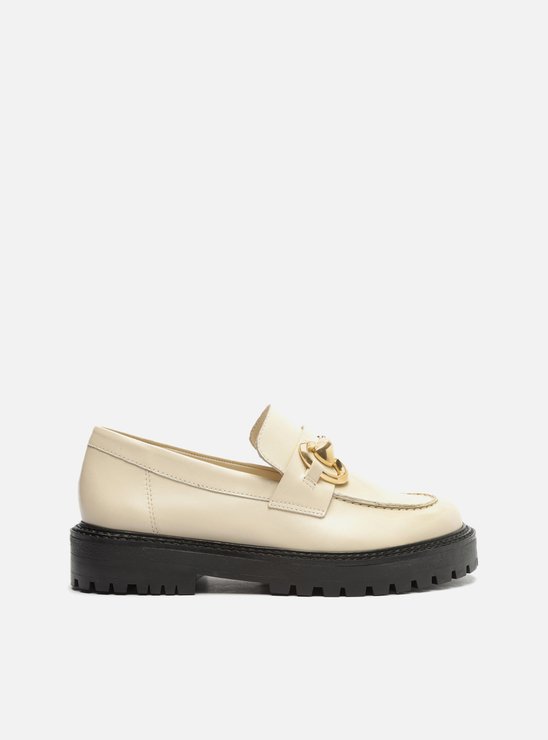 Mocassim Off-White Couro Tratorado Livia