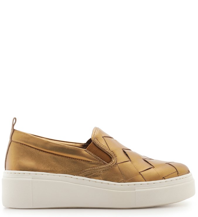 Tênis Slip On Dourado de Couro Maxi Tressê