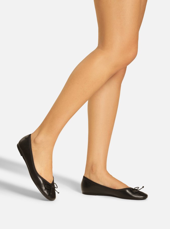 Sapatilha Preto Couro Shiny Bico Redondo Laço