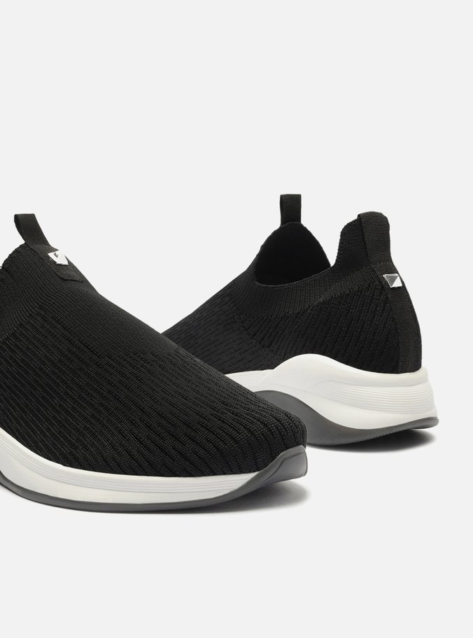 Tênis Slip On Preto Knit Studs