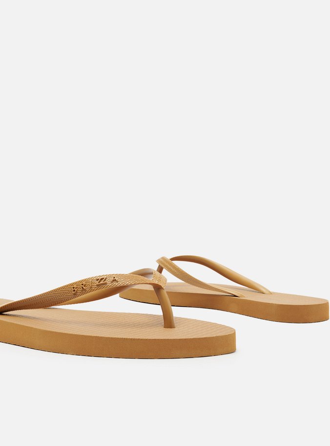 Chinelo de Dedo Marrom Essential Brizza