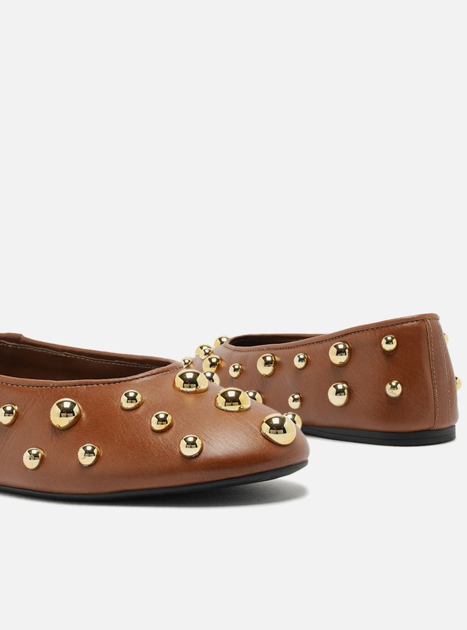 Sapatilha Marrom Couro Bico Redondo Studs