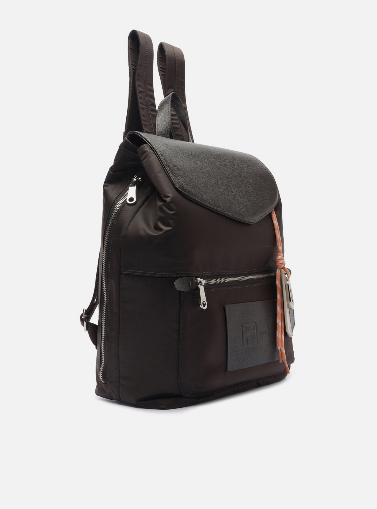 Bolsa Mochila Marrom Média Trança Metais Fila — foto 5