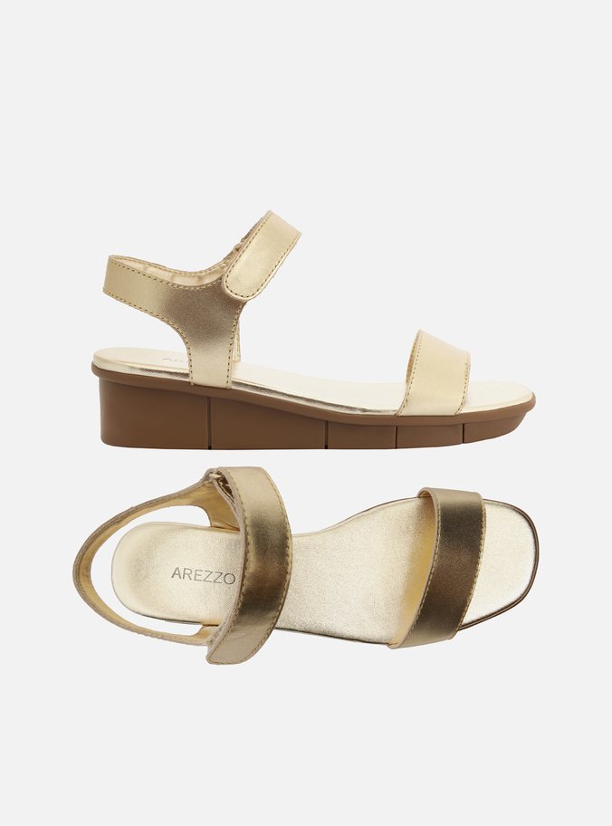 Sandália Dourada Couro Flatform Comfort