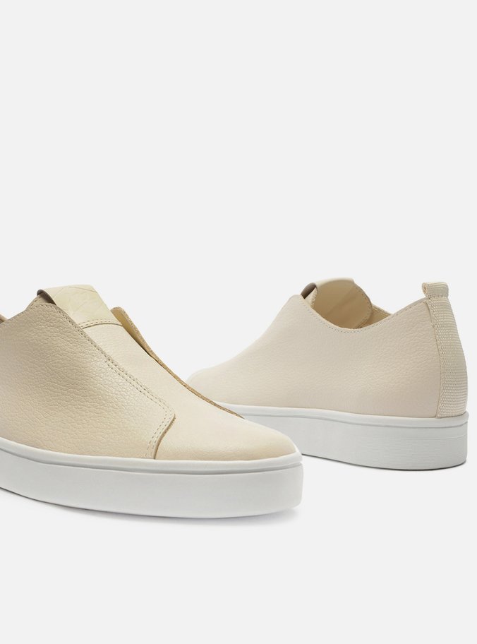 Tênis Slip On Off-White Couro Tag