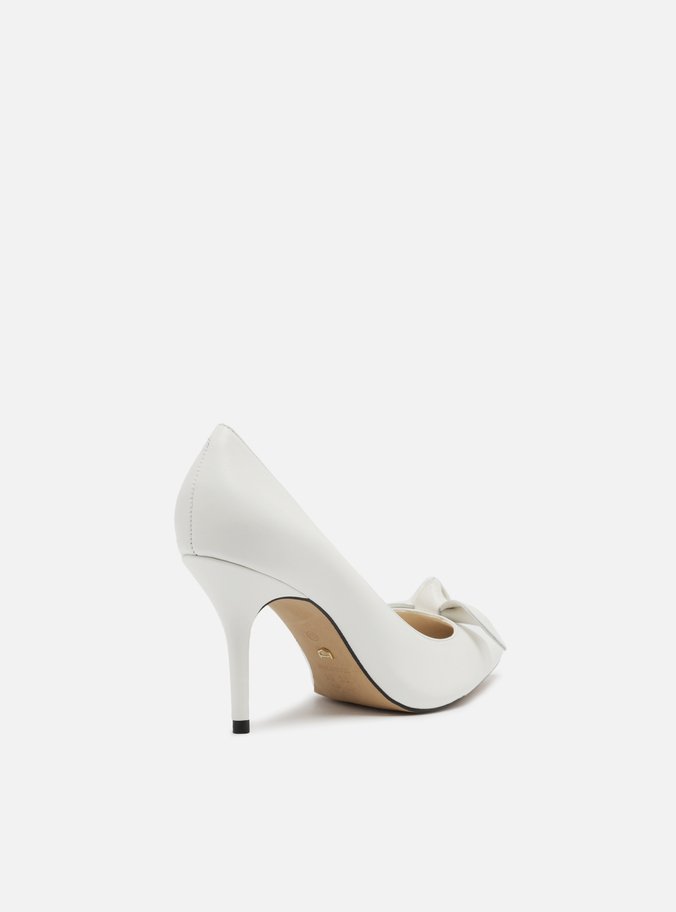 Scarpin Branco Salto Fino