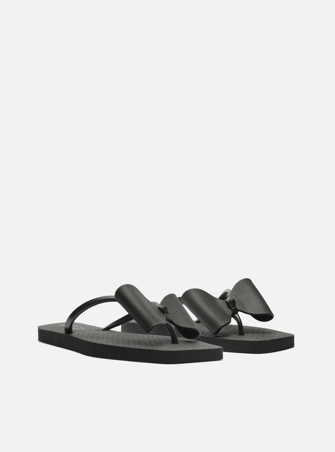 Chinelo de Dedo Preto Square Minnie