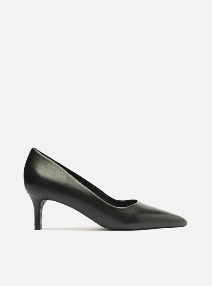 Scarpin Preto Couro Salto Baixo Fino Bico Fino