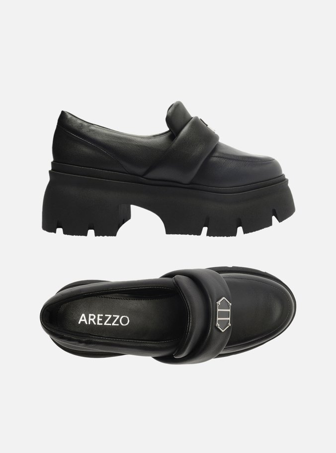 Mocassim Preto Couro Bico Redondo Puffer