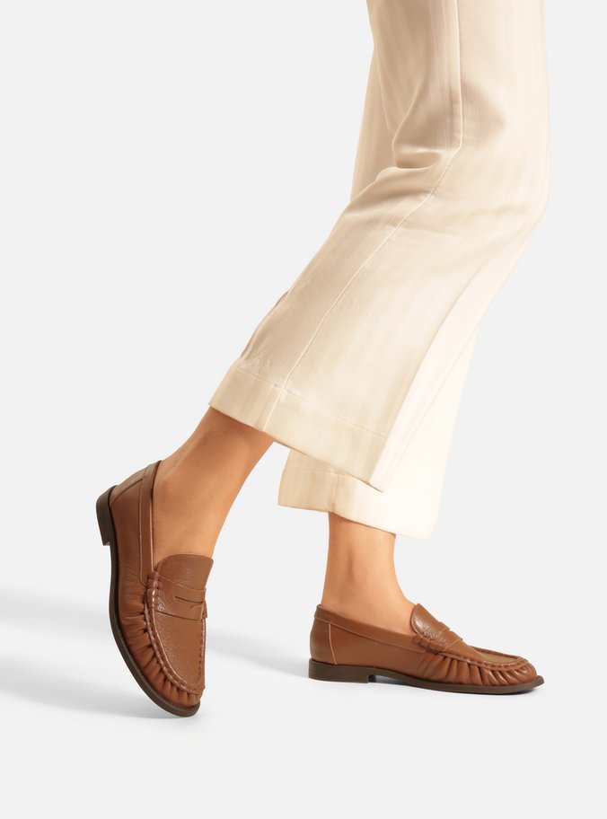 Mocassim Marrom Warm Couro Franzido Tira