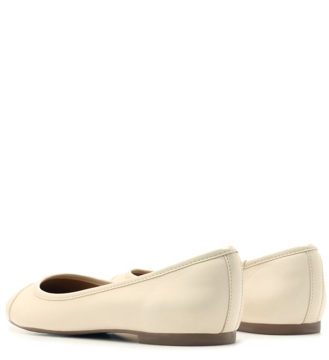 Sapatilha Off-White Bico Redondo Cap Toe Verniz