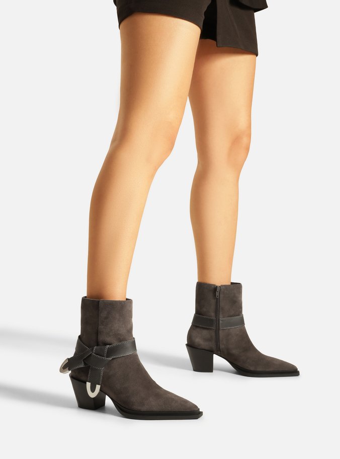 Bota Cinza Suede Salto Bloco Laço Ponteiras