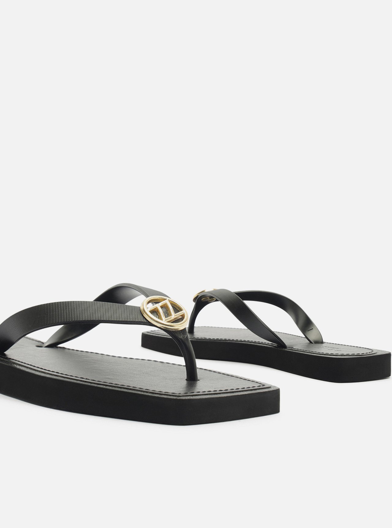 Chinelo de Dedo Preto Metal ZZ Square Brizza — foto 4