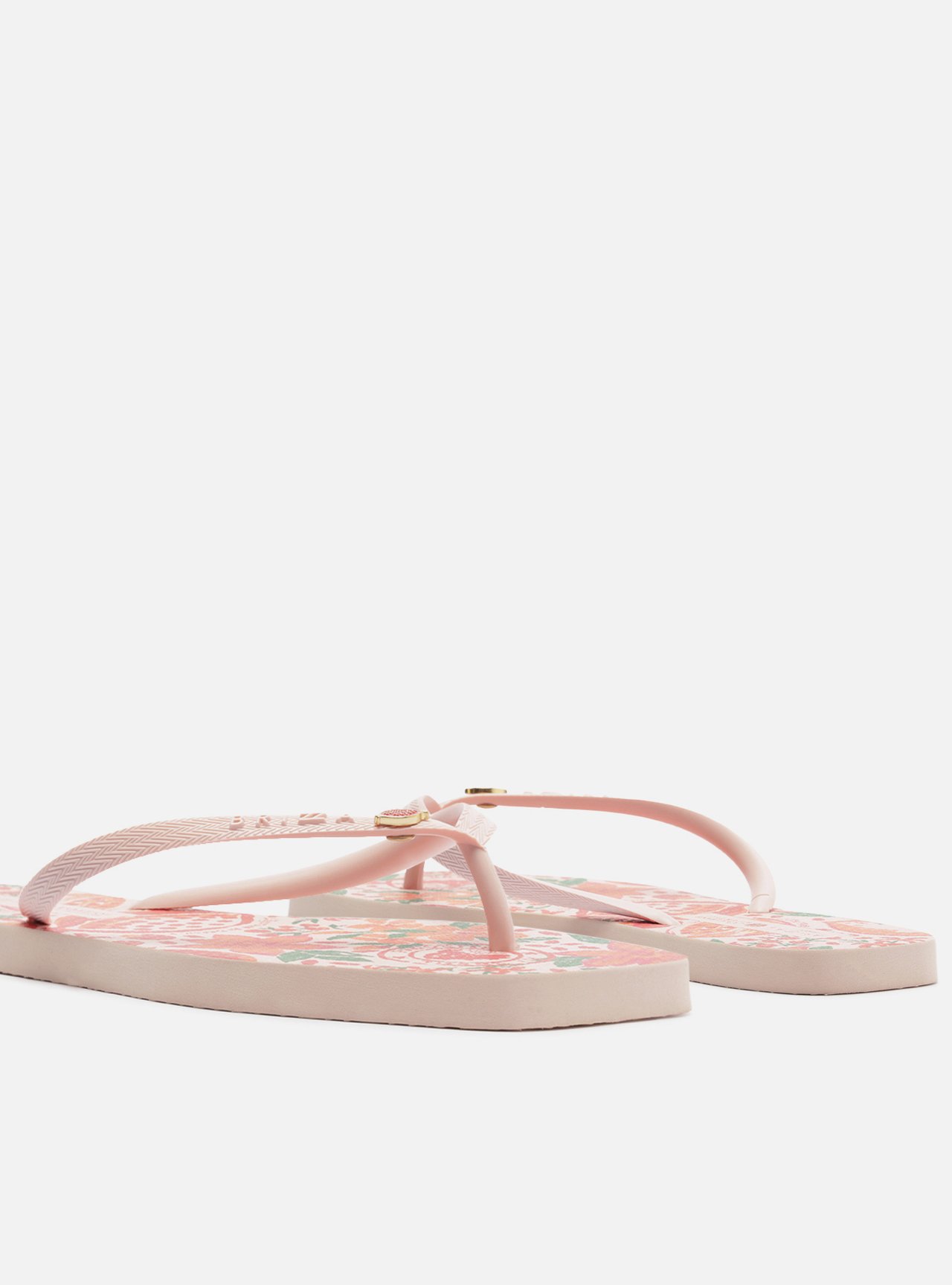 Chinelo de Dedo Rosa Collab Loccitane — foto 4