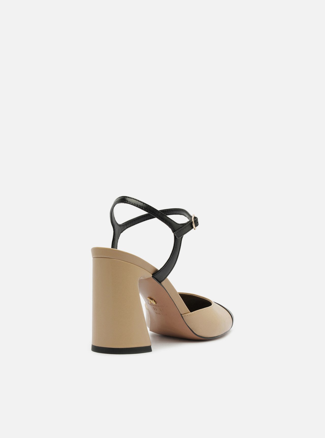 Scarpin Multineutro Couro Salto Bloco Fivela Slingback — foto 3