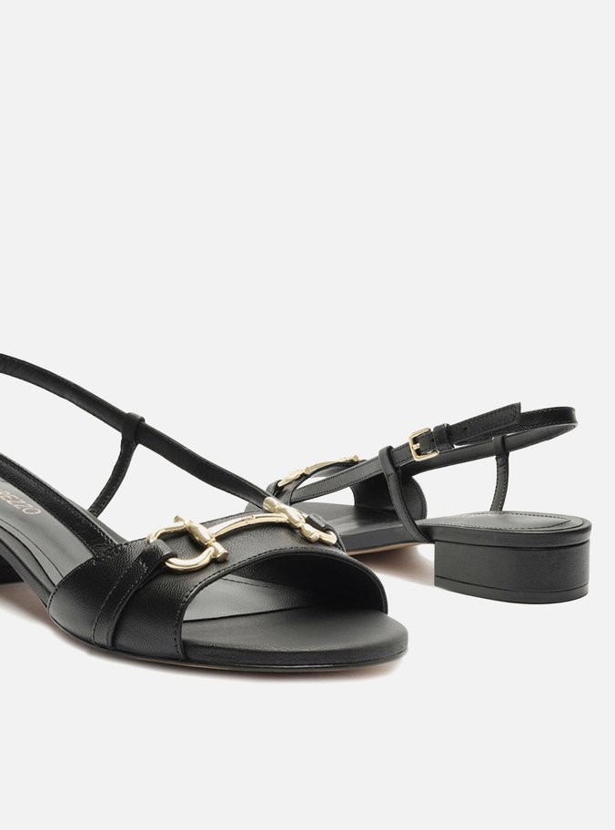 Sandália Preta Couro Salto Baixo Slingback Bridão