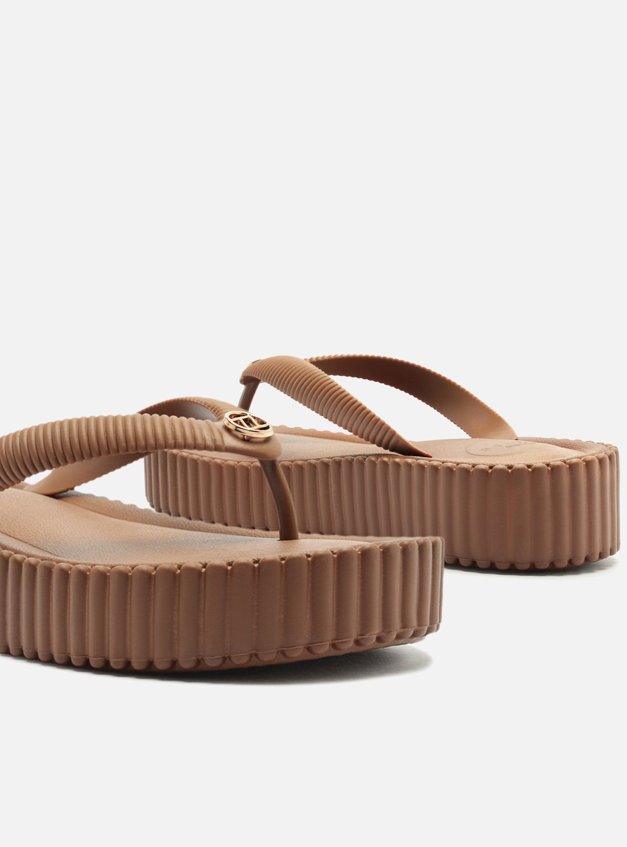 Sandália Marrom Flatform Flip Flop Bali — foto 4