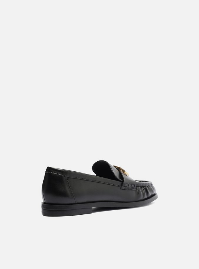 Mocassim Preto Couro Franzido Tira Metal