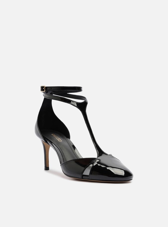 Scarpin Preto Verniz Salto Baixo Tira Recortes