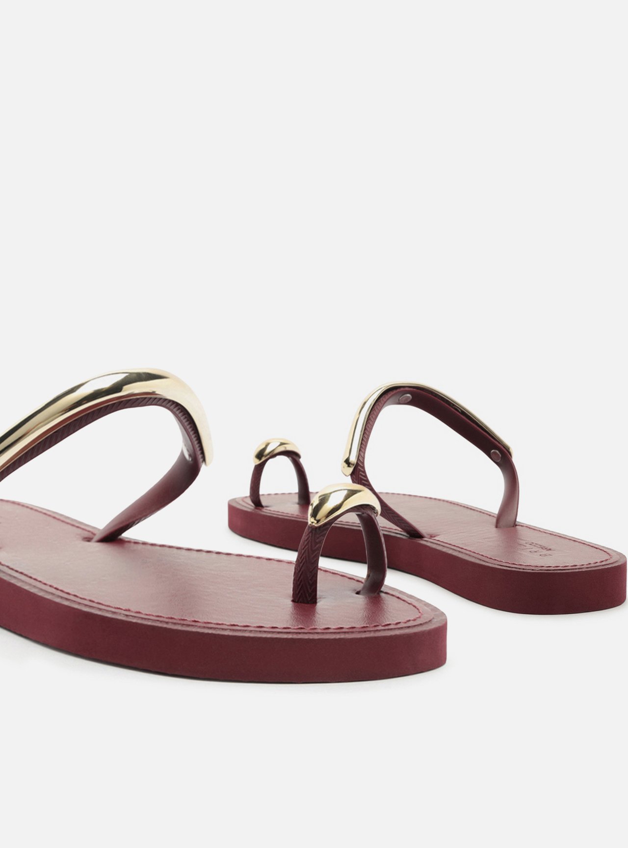 Chinelo de Dedo Vermelho Flatform Metais Brizza — foto 4