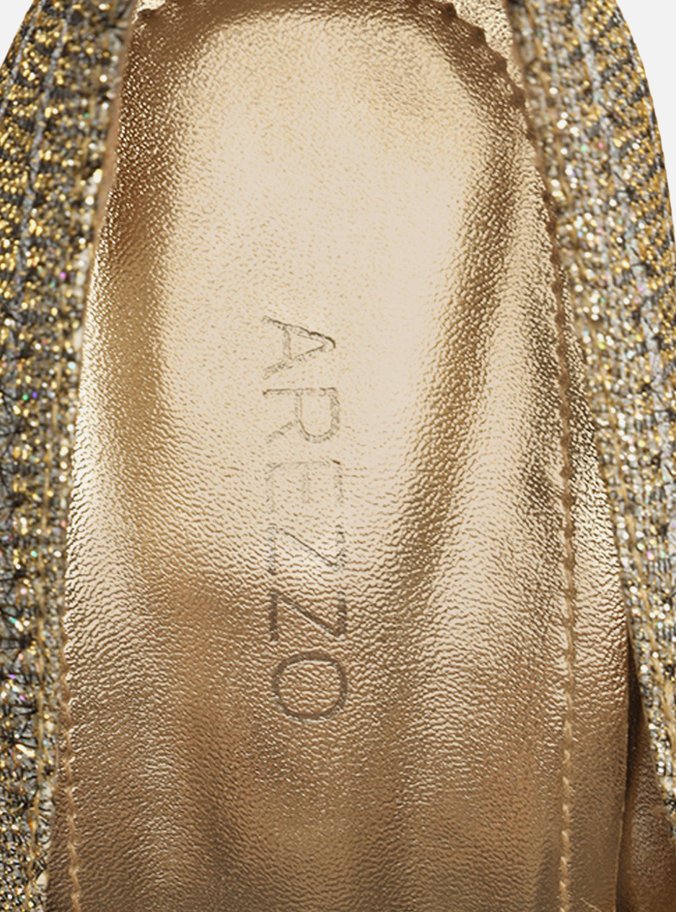 Scarpin Dourado Glam Meia Pata Bico Quadrado