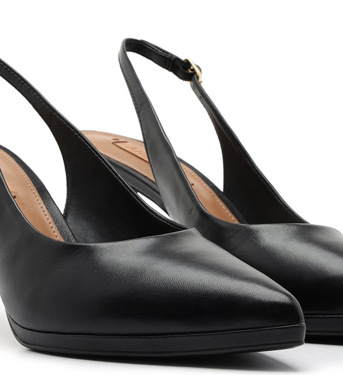 Scarpin Preto Couro Salto Alto Slingback