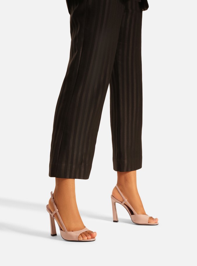 Sandália Rosa Verniz Salto Médio Slingback