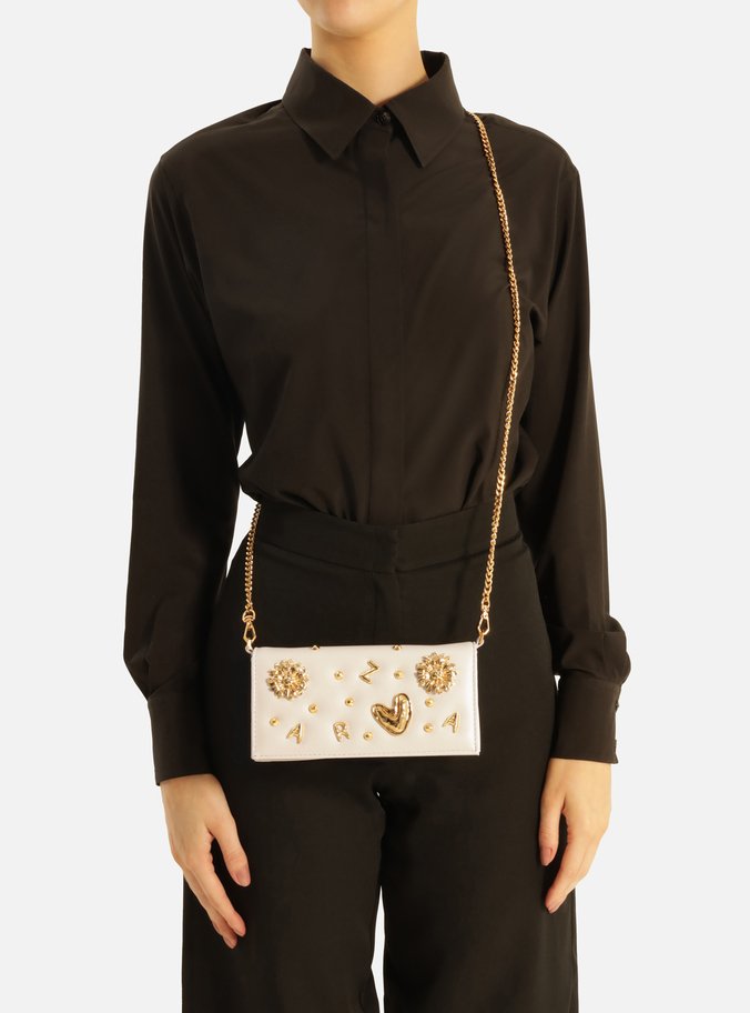 Clutch Off-White Couro Pequena Metais Fun | Arezzo