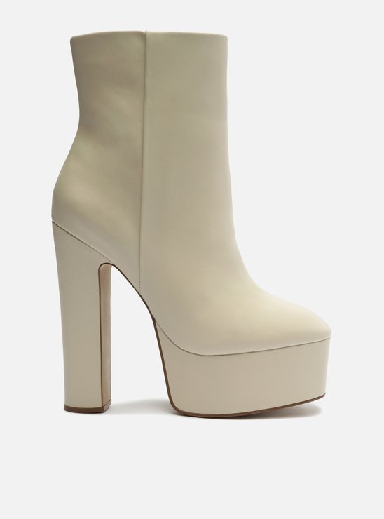 Bota Off-White Couro Cano Curto Meia Pata Madison