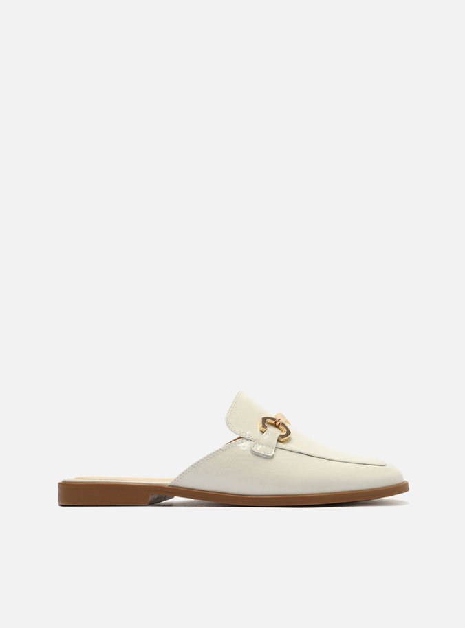 Mule Branca Verniz Bico Redondo Brid o