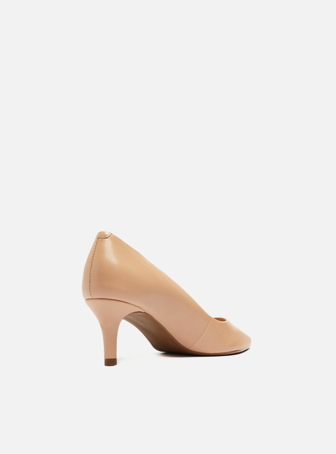 Scarpin Bege Couro Salto Baixo Fino Bico Fino