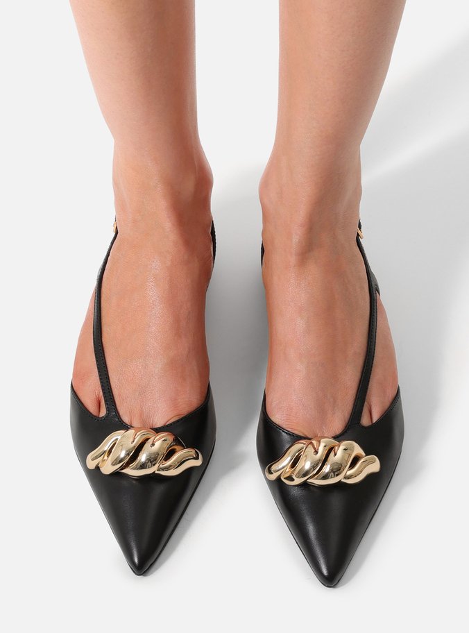 Sapatilha Preta Couro Bico Fino Slingback