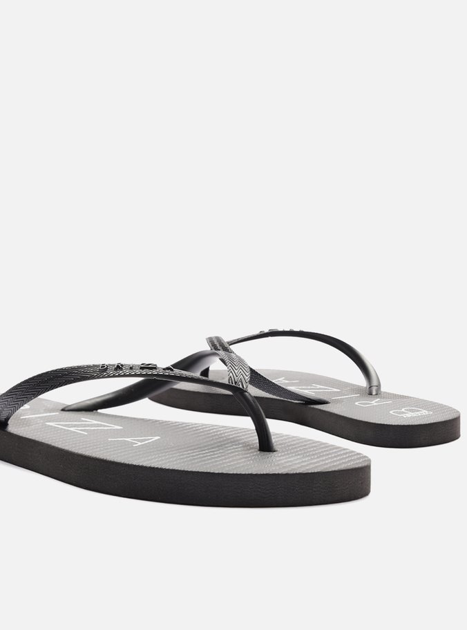Chinelo de Dedo Preto Básico Brizza