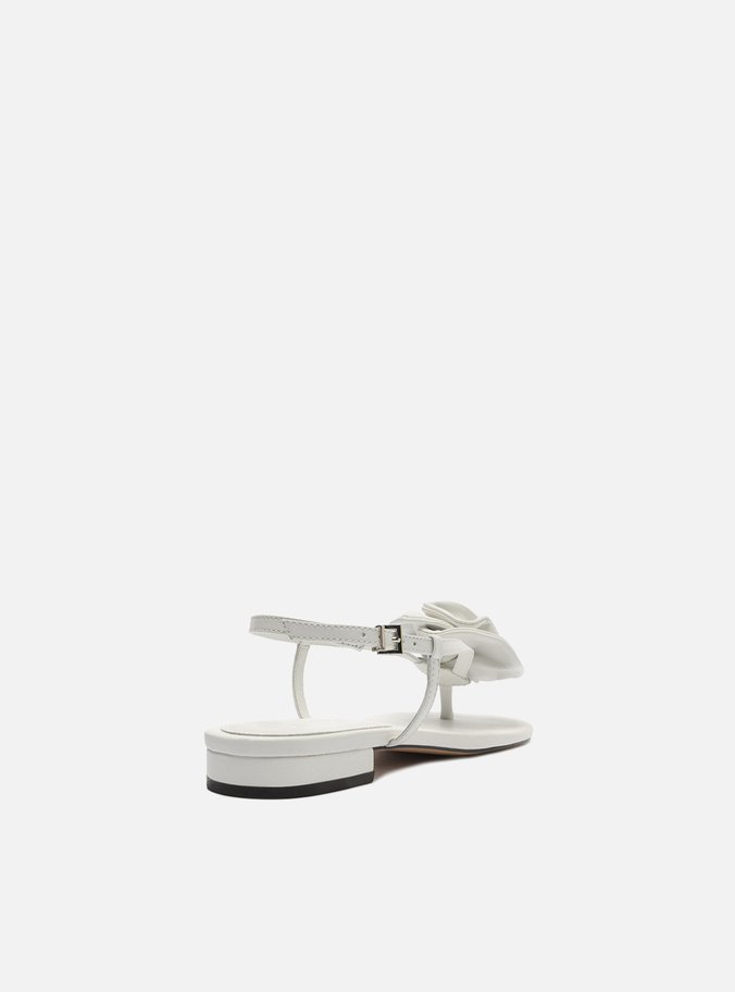 Sandália Branca Couro Salto Baixo Slim Flor