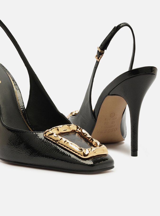Scarpin Preto Couro Slingback Metal Verniz
