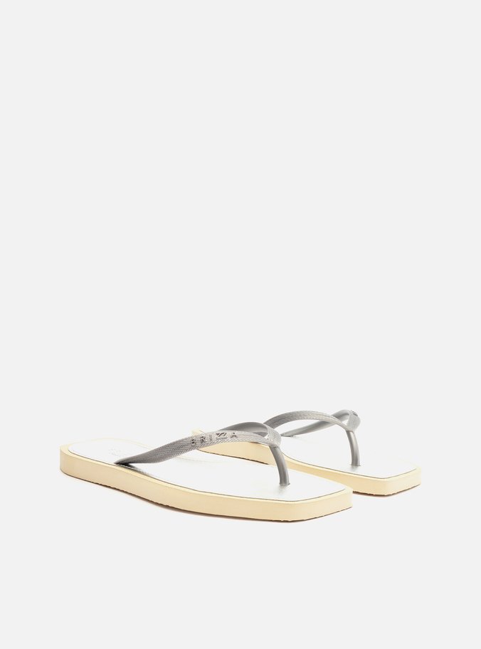 Chinelo de Dedo Prata Recouro Metal Square