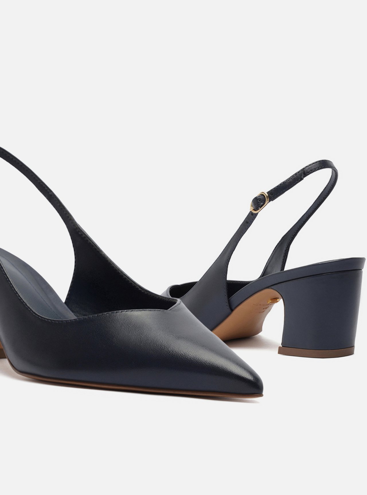 Scarpin Azul Couro Salto Médio Bloco Slingback — foto 4