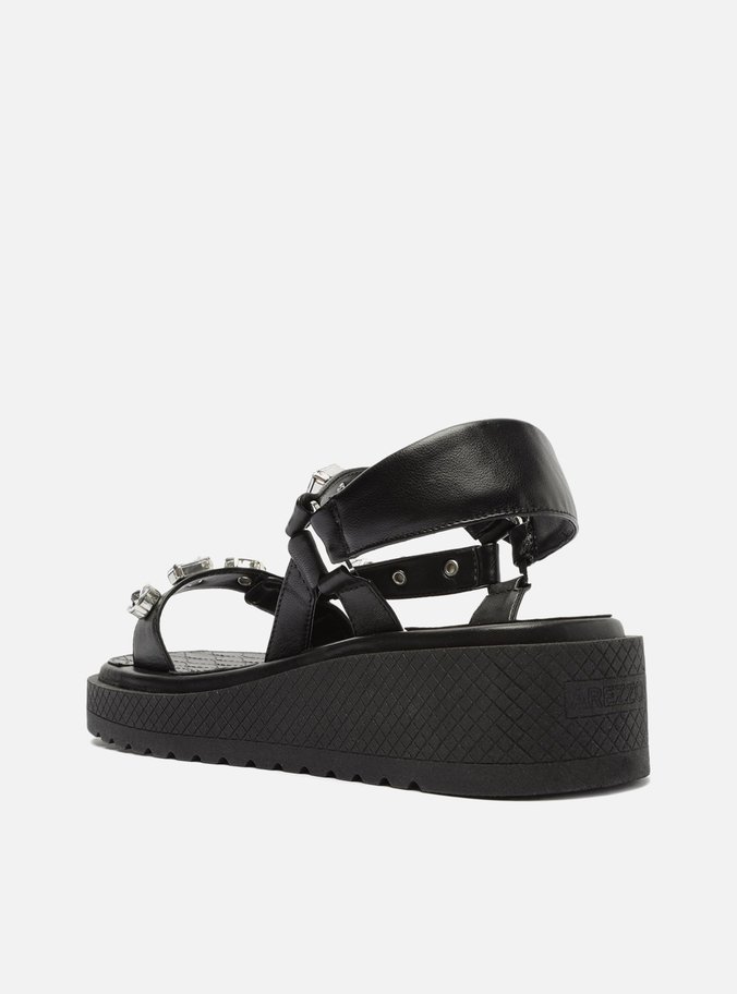Papete Preta Flatform Pedrarias