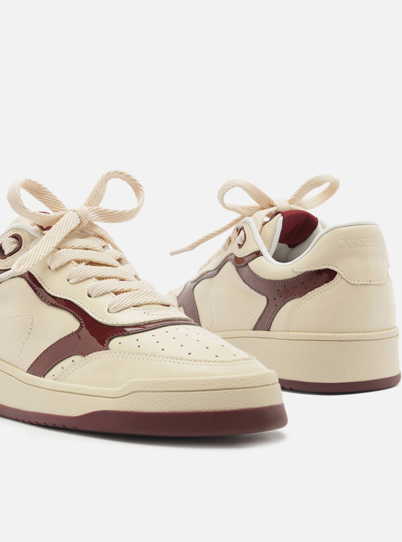 Tênis Off White Couro Sola Baixa Rush Bordô — foto 4
