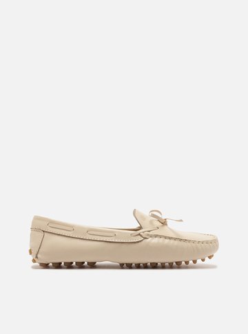 Arezzo — Mocassim Off-White Couro Sola Emborrachada Retrô