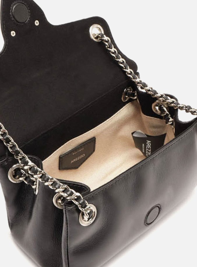 Bolsa Tiracolo Preta Couro Pequena Coração Metal