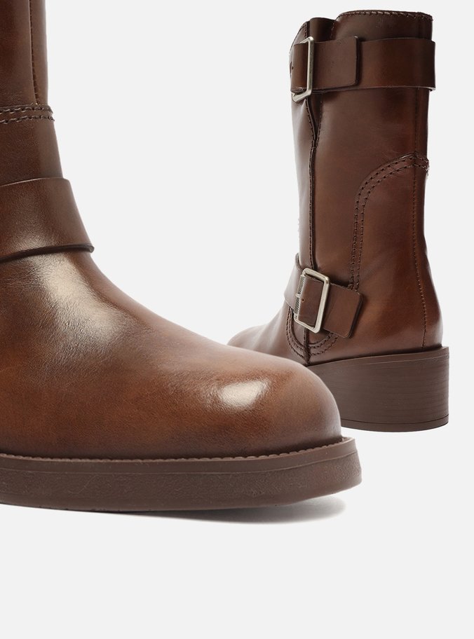 Bota Marrom Couro Cano Médio Fivelas