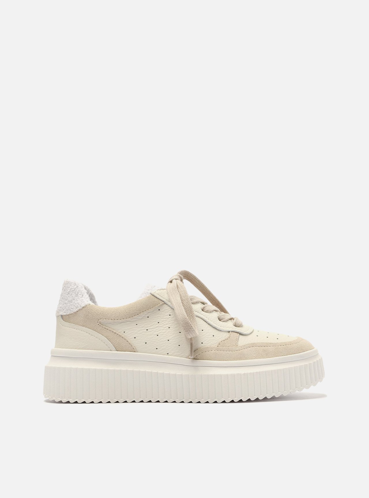 Tenis branco com bege top