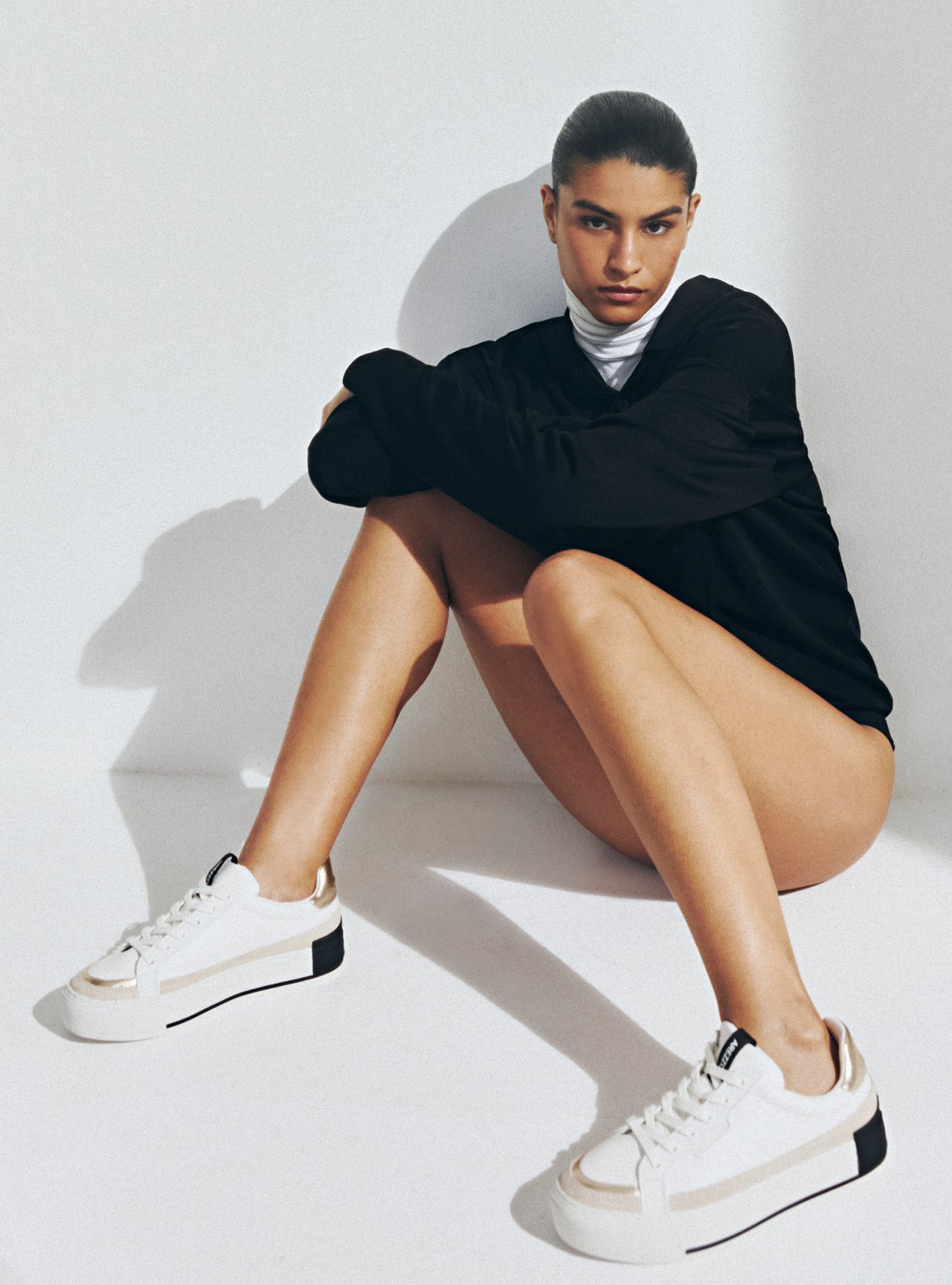 Tênis Branco Flatform Amarração Preto — foto 8